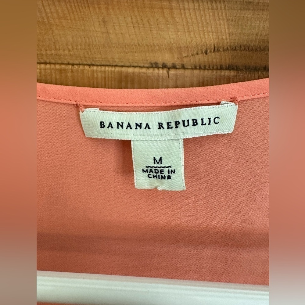 Banana Republic Sleeveless Sequined Tank Apricot Color Size Medium Y2K 90’s Club - Picture 4 of 10